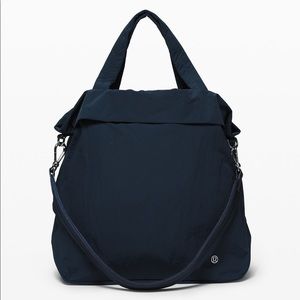 LULULEMON - ON MY LEVEL BAG *LARGE 30L